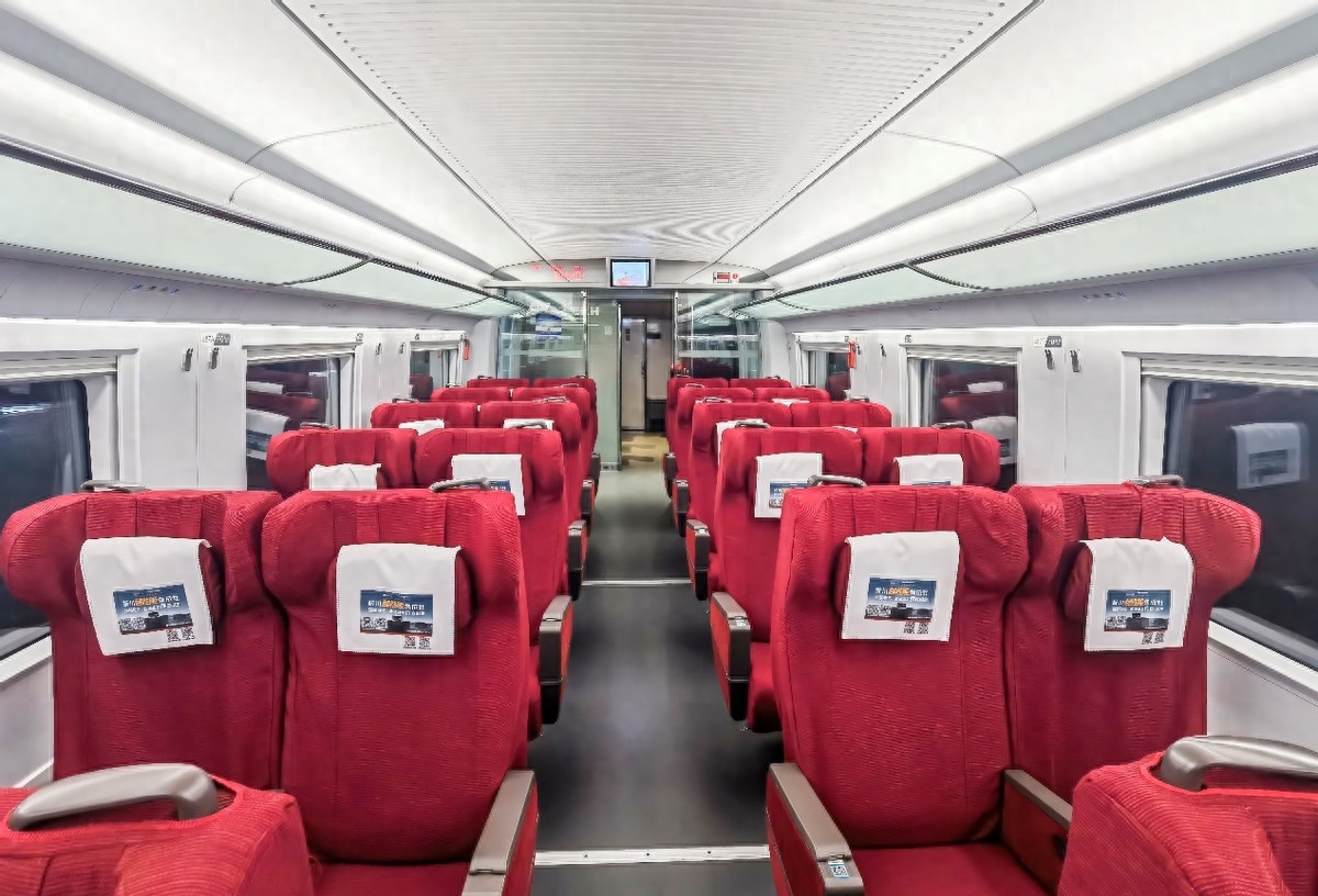板川超性能集成灶沈陽局列車廣告上線！貫通東、西、北三大核心都市圈！